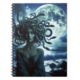 Cuaderno Joven hermosa Medusa por la Luna y el Océano