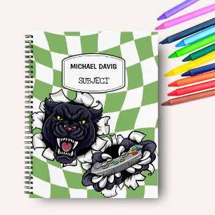 Cuaderno Jugador de Pantera Negra sosteniendo un control de