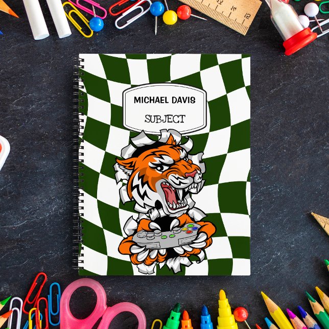 Cuaderno Jugador Genial de Tigre Sosteniendo un Controlador (Subido por el creador)