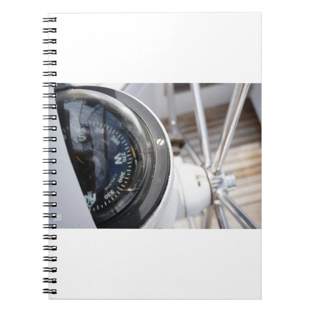 Cuaderno Kompas dat de richting geeft aan een avontuur.  (Frente)