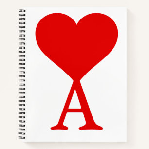 Cuaderno La A inicial con un gran corazón rojo