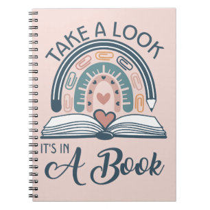 Cuaderno La lectura del arcoiris del Boho está en un libro