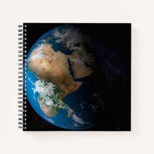 Cuaderno La Tierra Llena Mostrando Nubes Simuladas Sobre Áf
