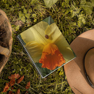 Cuaderno Ladybug en amarillo Daffodil Floral