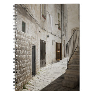 Cuaderno Lavadero que cuelga para secarse en un callejón en