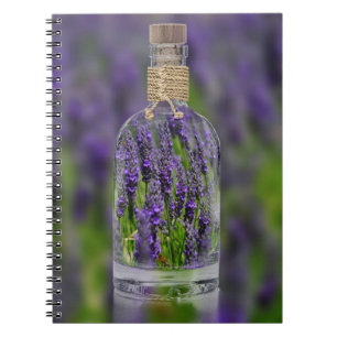 Cuaderno Lavanda en una botella