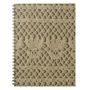 Cuaderno Lazo hecho a mano verde oliva en el fondo de la ol