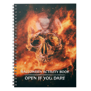 Cuaderno Libro de actividades de Halloween. Calavera en lla