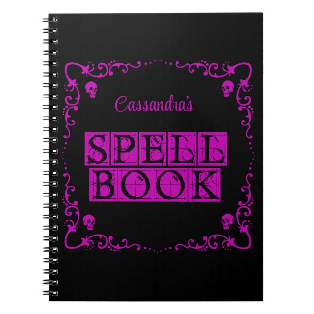 Cuaderno Libro de hechizos góticos púrpura personalizado (Frente)