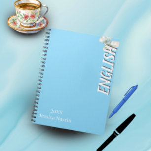 Cuaderno Lilac Minimalista Texto Vertical Asignatura Escola
