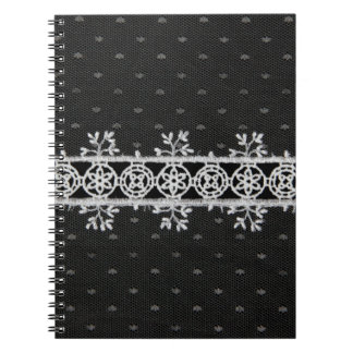 Cuaderno línea de trabajo en línea sobre fondo negro