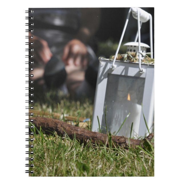 Cuaderno Linterna de luz (Frente)