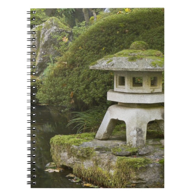 Cuaderno Linterna de piedra y cataratas celestiales (Frente)