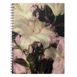 Cuaderno Lirios blancos sobre arte floral de fondo oscuro