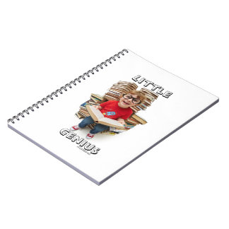 Cuaderno Little Genius – Niño Inteligente Leyendo