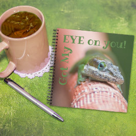 Cuaderno Lizard te mira