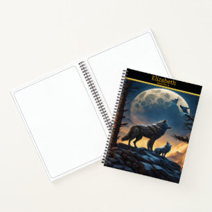Cuaderno Lobo aullando en la luna en un paisaje nocturno