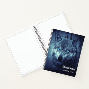 Cuaderno Lobo salvaje mágico con ojos azules asombrosos
