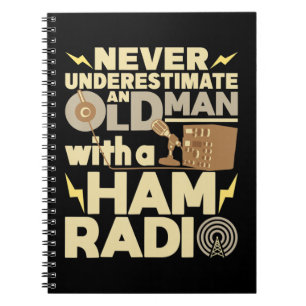 Cuaderno Los Hombres Nunca Subestiman A Un Viejo Con Un Rad