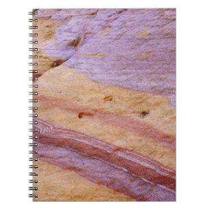 Cuaderno Los óxidos de hierro colorean una formación de are