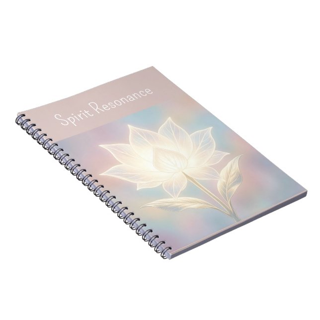 Cuaderno Loto translúcido sobre fondo suave (Lado Derecho)