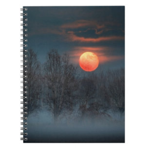 Cuaderno Luna Llena Noviembre en Scalenghe, Italia