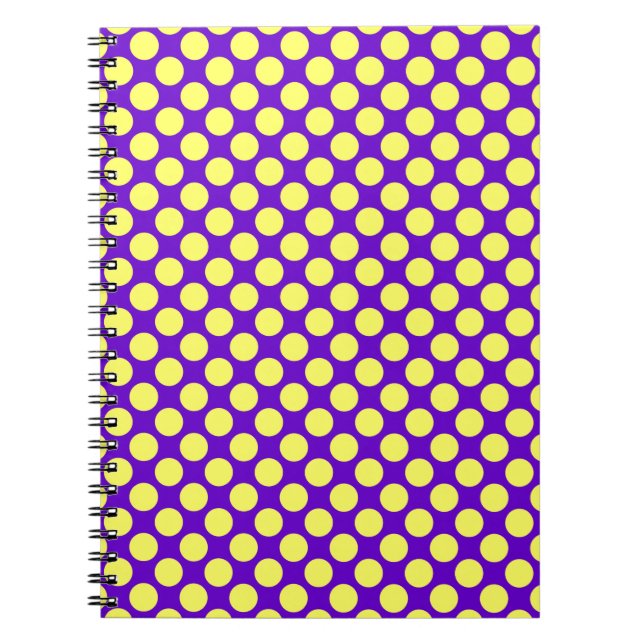 Cuaderno Lunares amarillos con STaylor morado (Frente)
