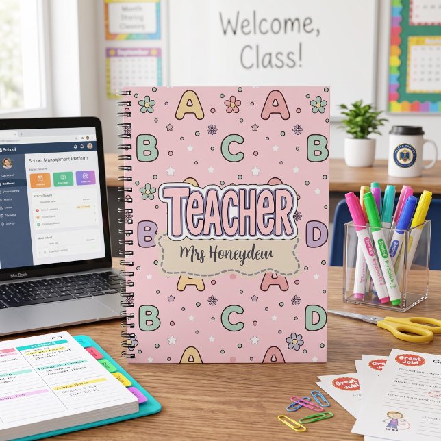 Cuaderno Maestra Letras Rosadas Patrón Escolar  (Subido por el creador)
