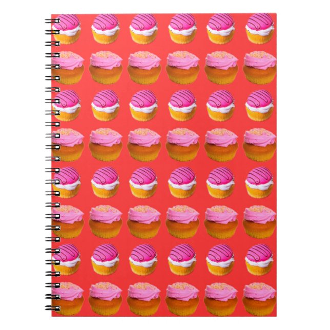 Cuaderno Magdalenas, cupcakes con crema blanca y rosa en un (Frente)