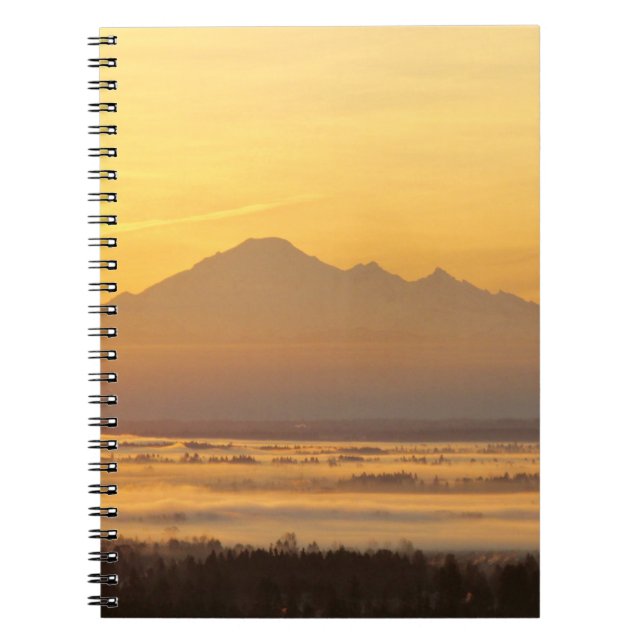 Cuaderno Mágica de la montaña de la mañana. (Frente)