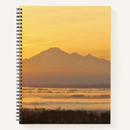 Cuaderno Mágica de la montaña de la mañana.