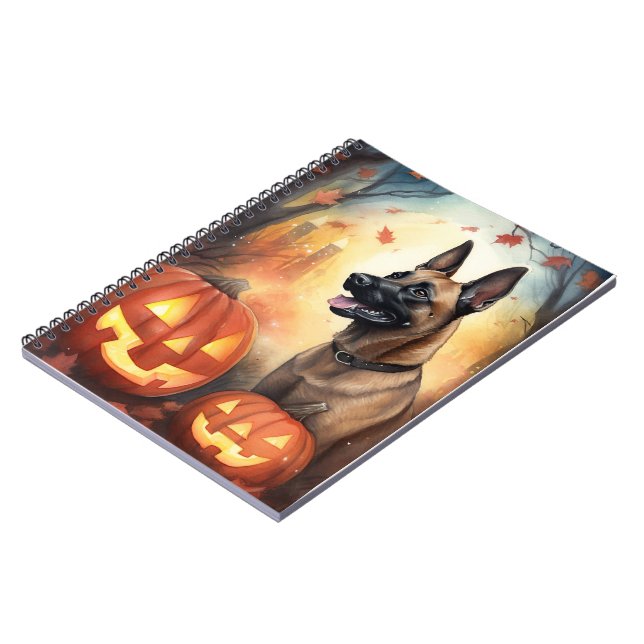Cuaderno Malinoi belga de Halloween con calabazas temerosas (Lado Izquierdo)