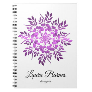 Cuaderno Mandala. violeta floral étnico