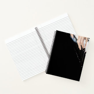 Cuaderno Manos jugando al piano