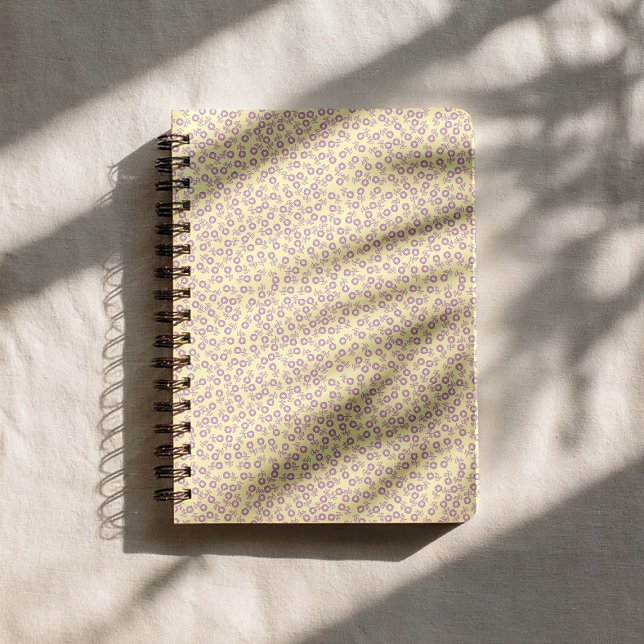 Cuaderno Margaritas de lavanda dibujadas a mano – Mini flor (Subido por el creador)