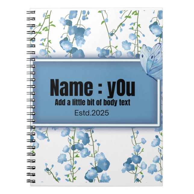 Cuaderno mariposa rodeada de arbustos azules (Frente)