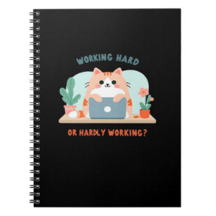 Cuaderno Meme divertido que trabaja duro o que apenas traba