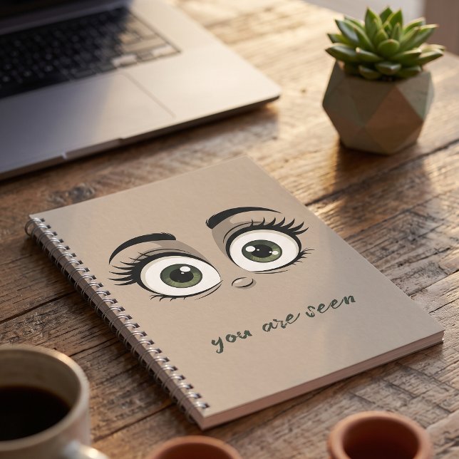 Cuaderno Mirada Empoderada | Eres Visto (Lifestyle Shot)