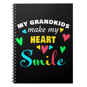 Cuaderno Mis nietos hacen sonreír mi corazón: Regalo de l