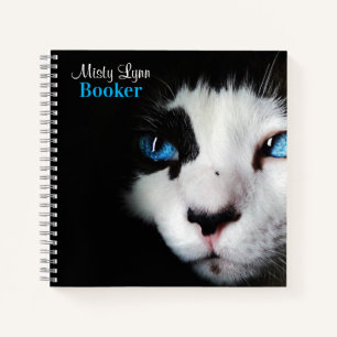 Cuaderno Misterioso gato tuxedo ojos azules