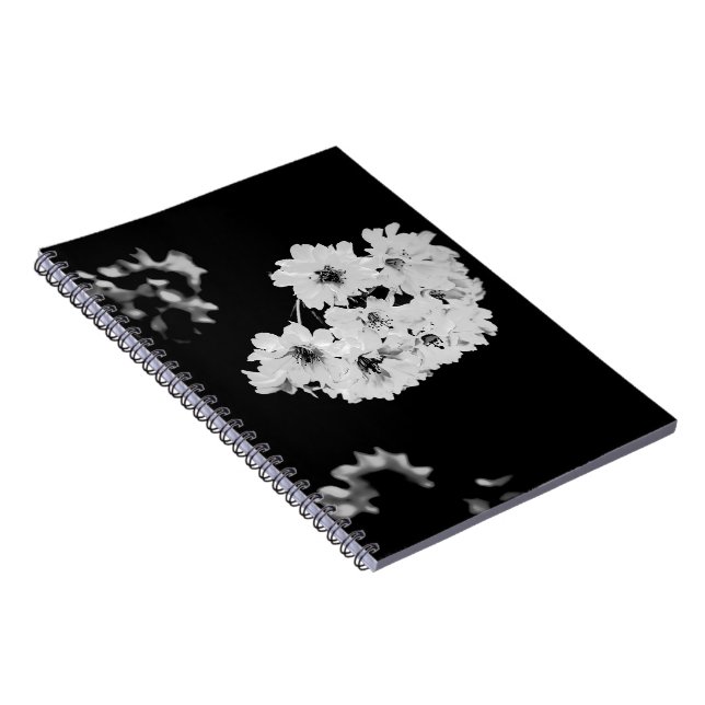 Cuaderno Monochrome Sakura Notebook - Elegant Black & White (Lado Derecho)