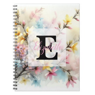 Cuaderno Monograma acuarela flores rosadas amarillas de pri