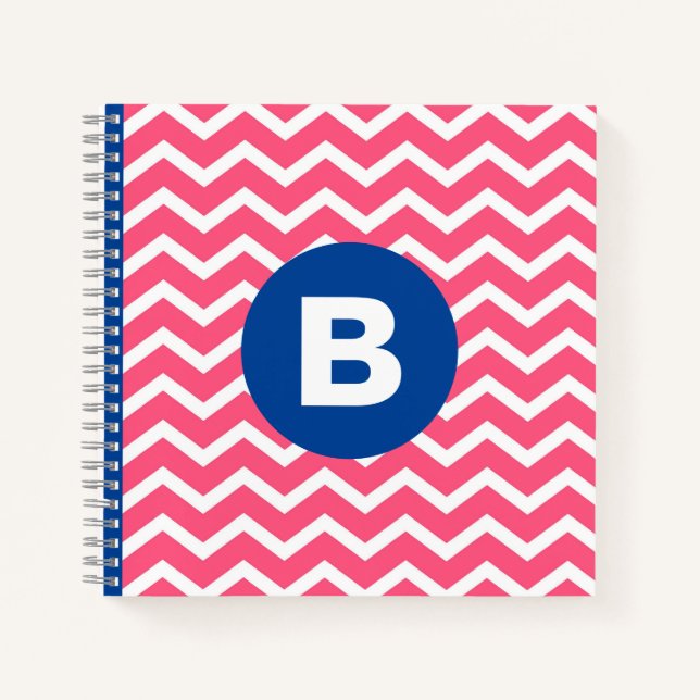 Cuaderno Monograma con patrón de chevron en rosa brillante  (Anverso)