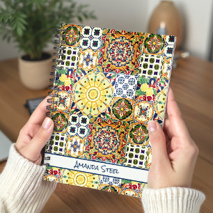 Cuaderno Monograma de baldosas mediterráneas naranjas geomé