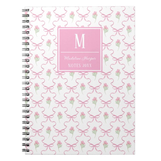 Cuaderno Monograma de cinta rosada preppy con Rosas (Frente)