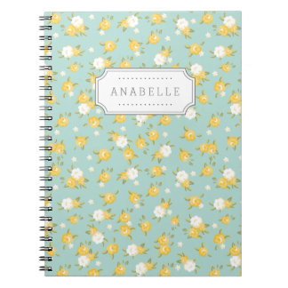 Cuaderno Monograma de impresión floral de color amarillo y 