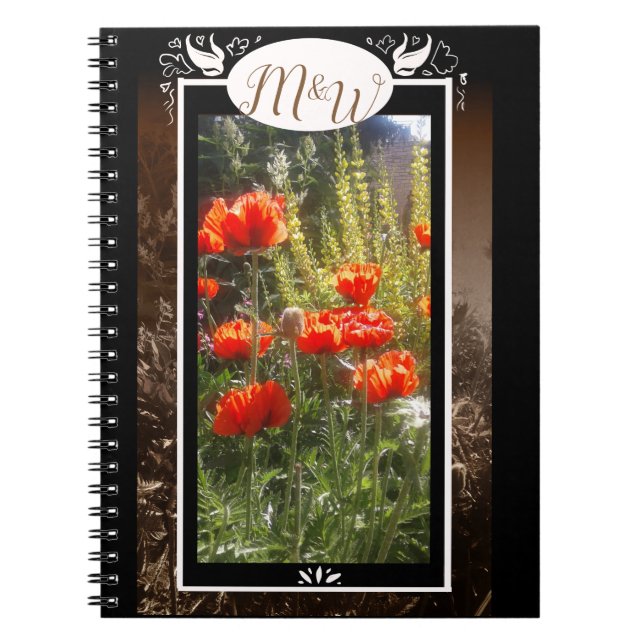 Cuaderno Monograma de los sentidos de la adormidera roja (Frente)