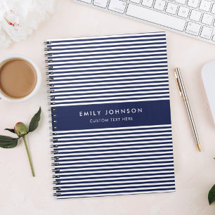 Cuaderno Monograma de rayas azules marinos minimalistas mod