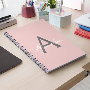 Cuaderno Monograma de Rubor Gris rosa moderno con guión de