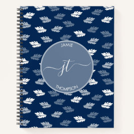 Cuaderno Monograma del patrón de hojas de antigüedades azul